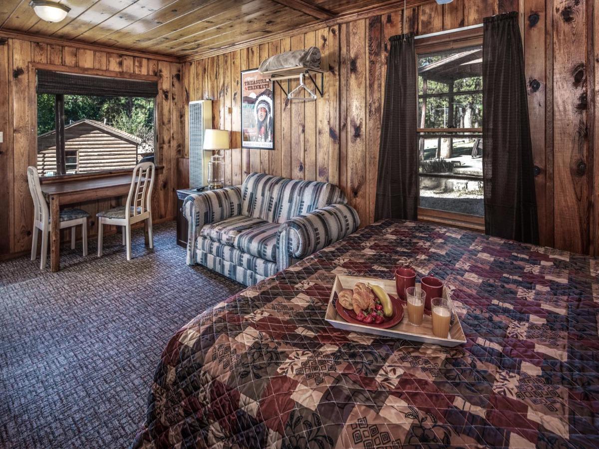 Apache Village 4, King Studio, Midtown, Sleeps 2 رويدوسو، نيومكسيكو المظهر الخارجي الصورة
