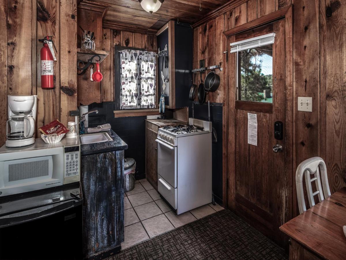 Apache Village 4, King Studio, Midtown, Sleeps 2 رويدوسو، نيومكسيكو المظهر الخارجي الصورة
